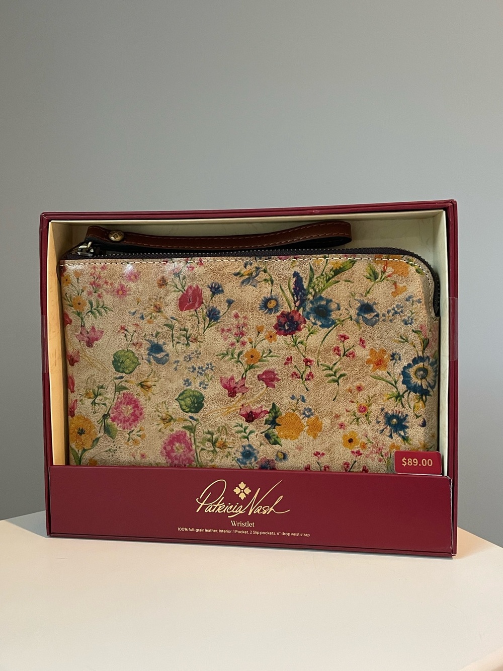 NWT Patricia Nash Cassini Fleur de Jardin Leather Wristlet